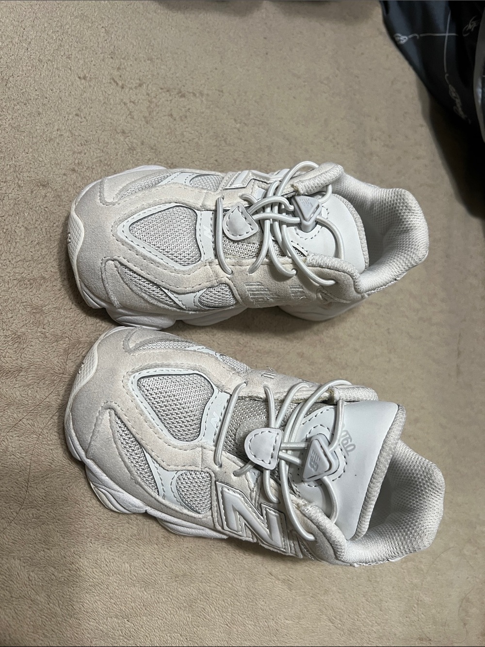 New Balance White Kids Sneakers with Quick-Tie Lacing